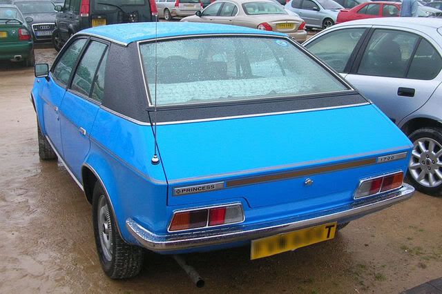 800px-British_Leyland_Princess_HL_1.jpg