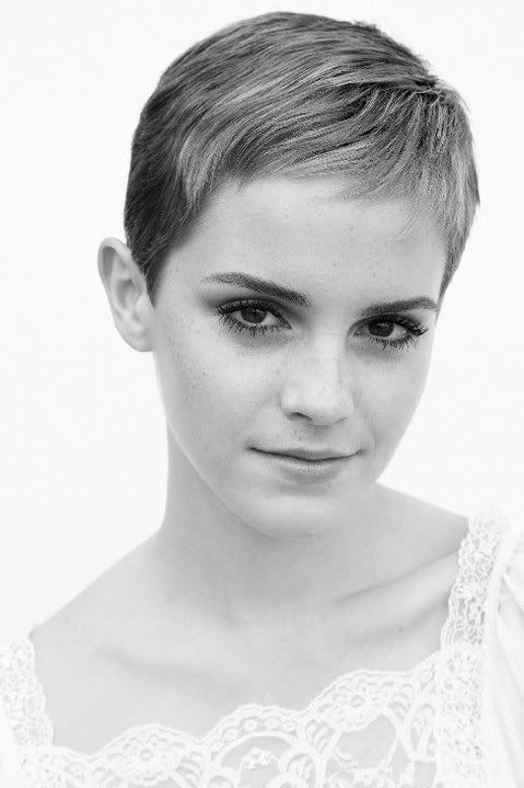 emma watson haircut pictures. Emma Watson Hairstyles 2011
