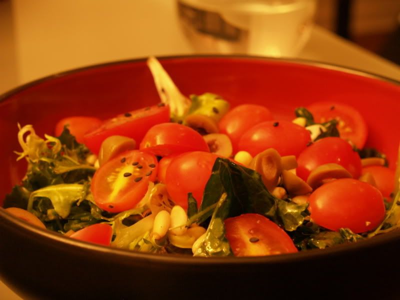 Wilted Kale Salad w/Grape Tomatoes &amp; Curry Vinagrette