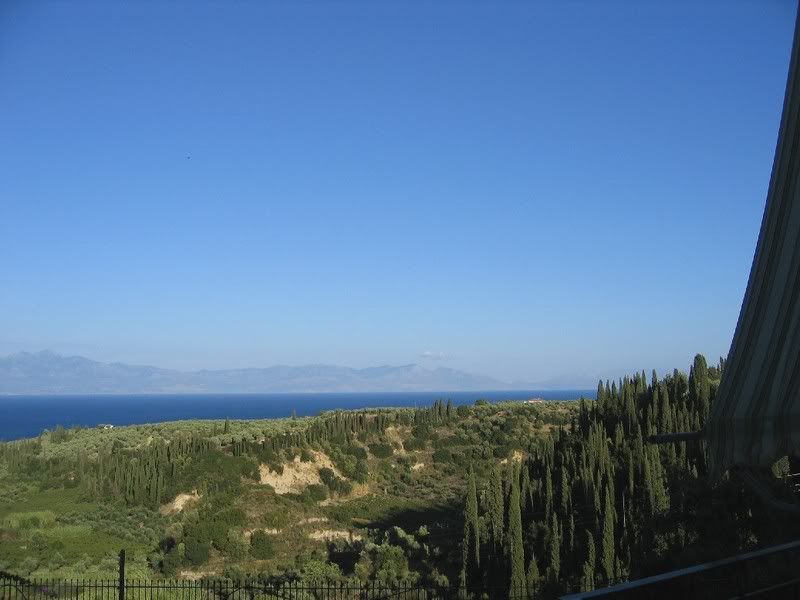 http://i83.photobucket.com/albums/j298/ellinas_arkas/apo%20topia%20dikes%20mou/24-sep-2006160.jpg