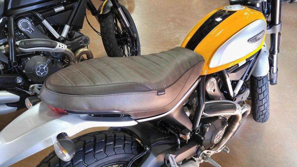 ducati scrambler single seat