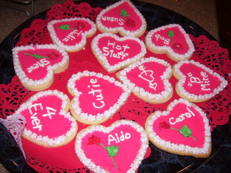 13-02-09MoreValentineCookies.jpg
