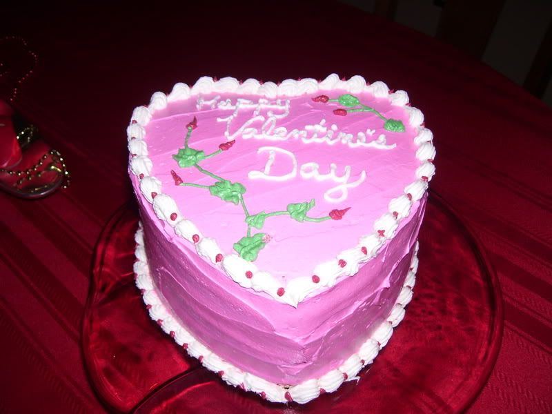 13-02-09ValentineCake.jpg