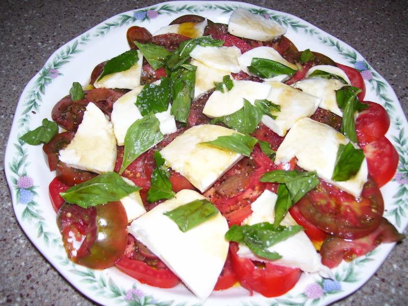 18-09-10TomatoSalad.jpg