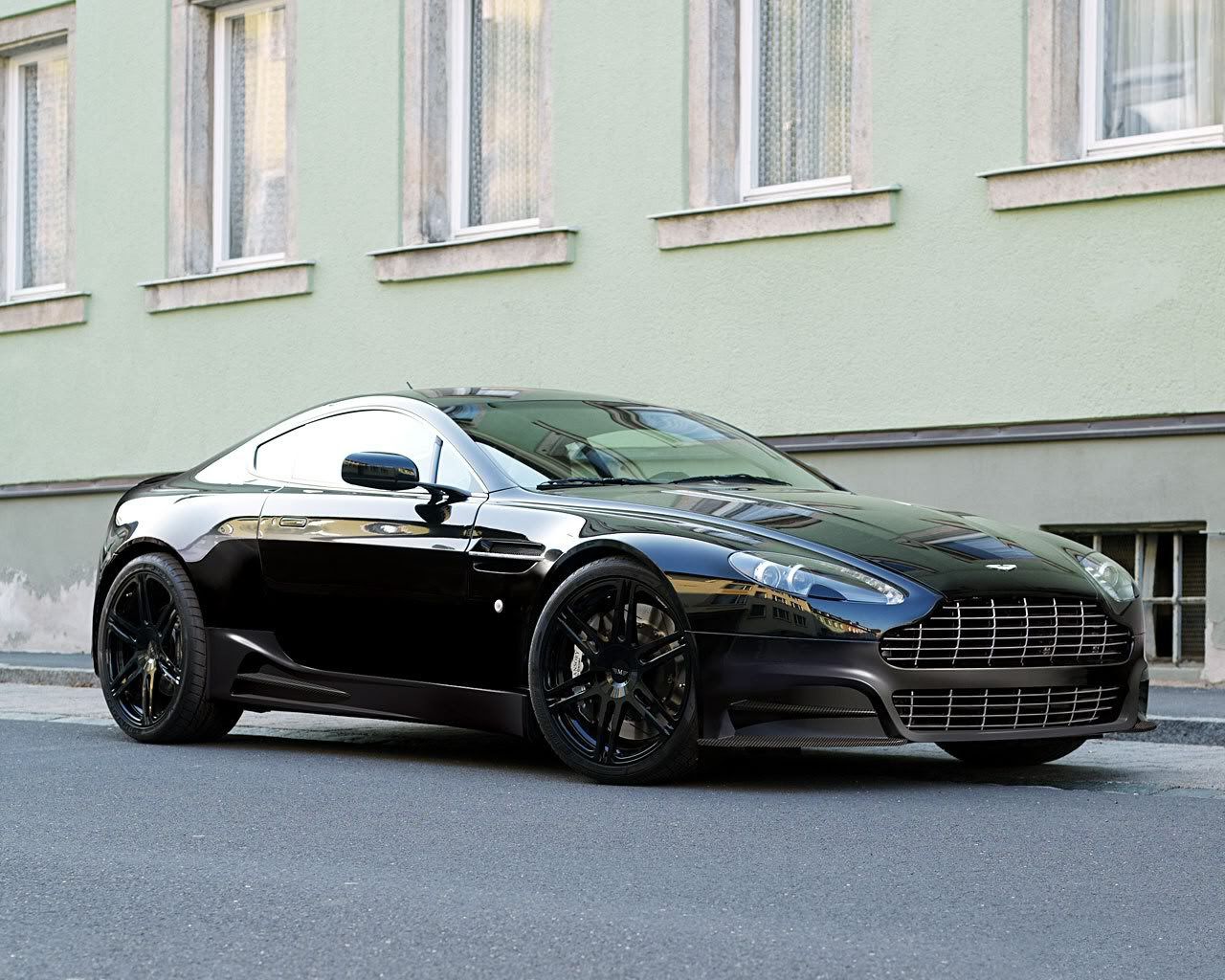 mansory_v8-vantage_r2.jpg