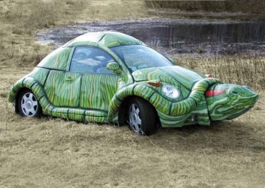 Turtle-Shaped-Strange-Car-Design-520x370