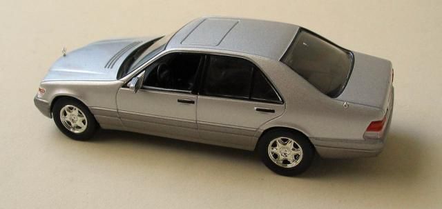 1991 Mercedes-Benz 500 SE W140 silber 1:43 IXO Altaya Collection