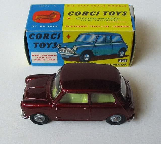 Citroen ds 19 Pastis 51 sur base Dinky Toys 1 year 8 months ago 1