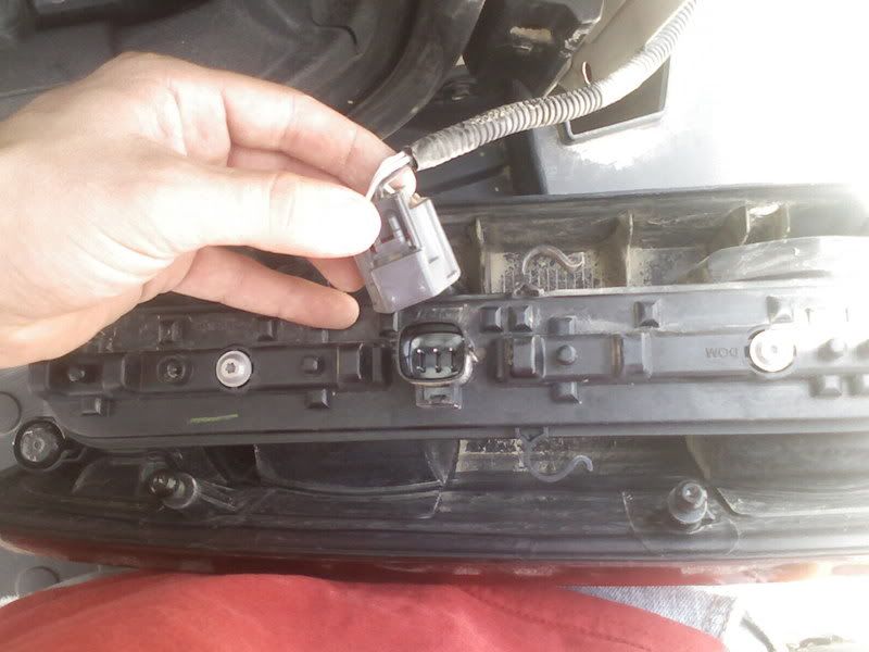 HOW TO Change Tail light Dodge Nitro Forum