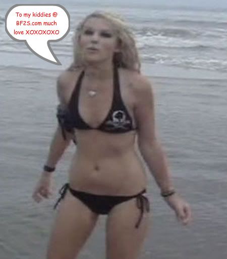 https://i83.photobucket.com/albums/j296/loubot/Misc/taylor_swift_bikini-1.jpg