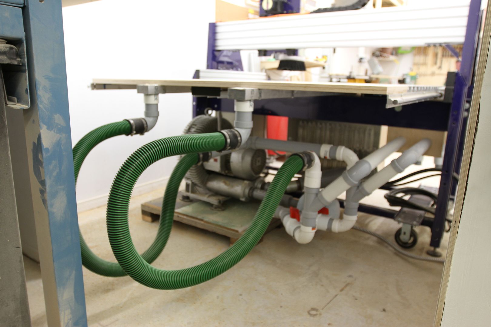 universal vacuum hold down for CNC router Canadian Woodworking and